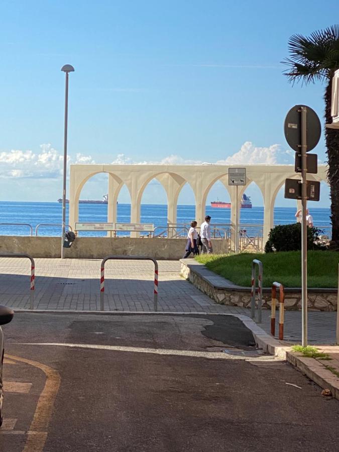 Casa Vacanza Tindara Apartman Civitavecchia Kültér fotó