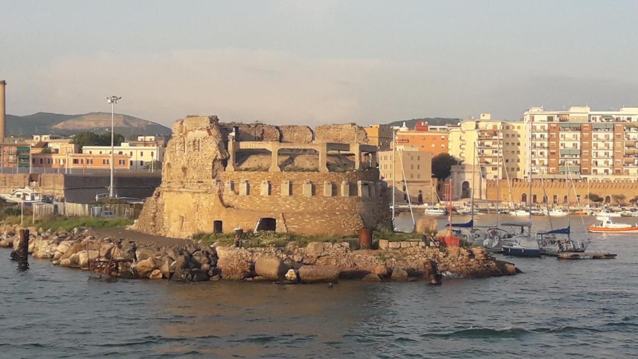 Casa Vacanza Tindara Apartman Civitavecchia Kültér fotó